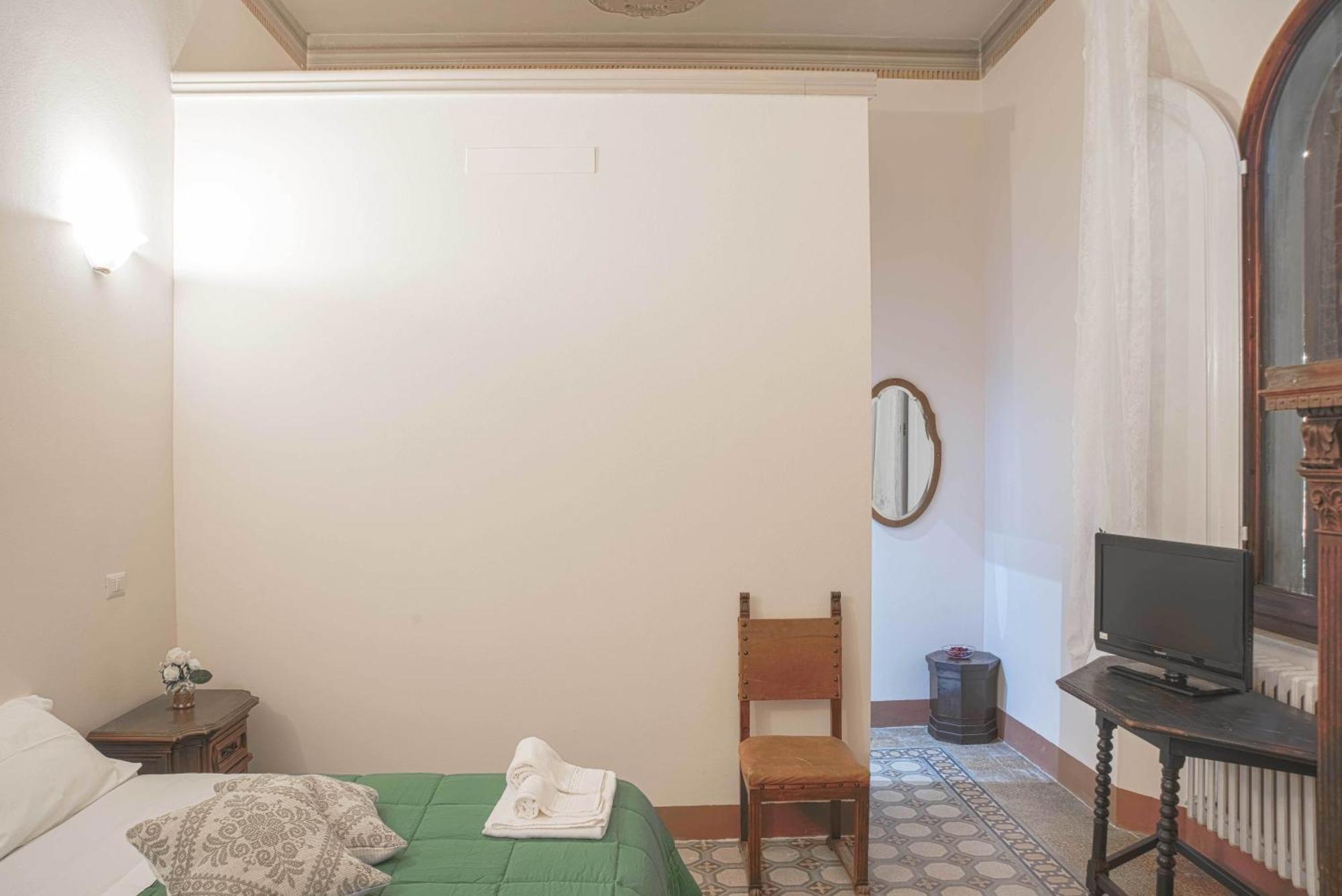 La Chicca B&B Siena Szoba fotó